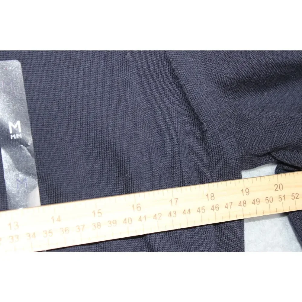 Tommy Hilfiger Men's‎ Black Solid V-Neck Cotton Pullover Sweater NWT Size Medium